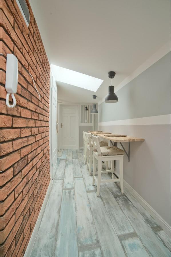 Urban Nest Apartments Bon 5 Cracóvia Exterior foto